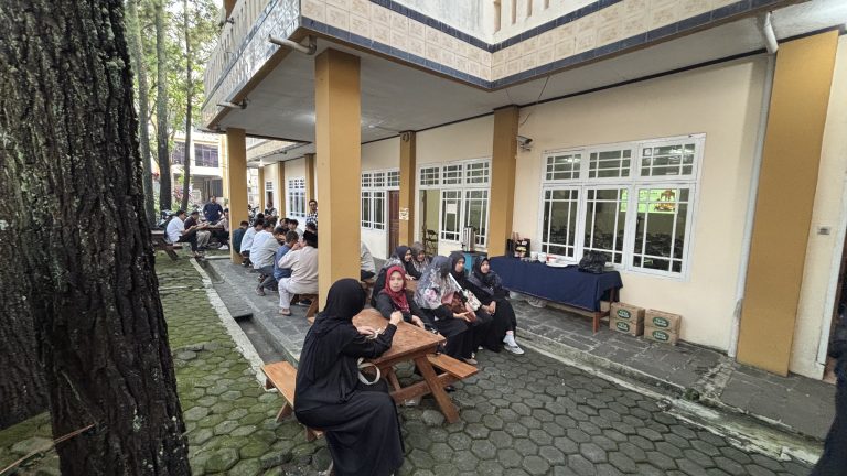 Fakultas Teknologi Informasi Universitas Sebelas April Menggelar Buka Bersama…