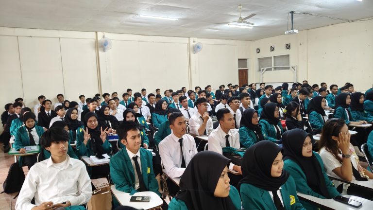 Fakultas Teknologi Informasi UNSAP Sukses Luluskan 164 Mahasiswa dalam Sidang Skripsi 2025